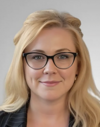 Dr. Nicole Schertell